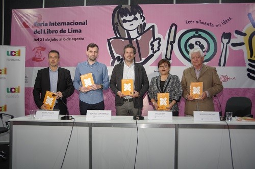 UCAL presentó en la Feria Internacional del Libro 'Simulación Creativa'