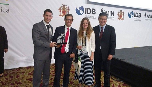 Acceso recibió Premio a la Innovación Emergente en Servicios Financieros