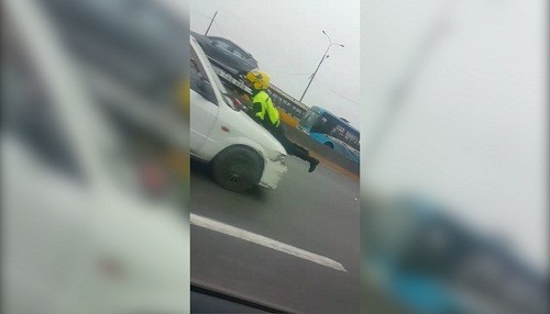 Conductor de taxi colectivo embistió a agente del Escruadrón Amarillo de la MML en Vía Evitamiento