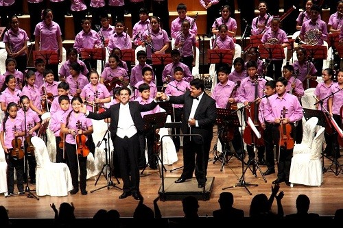 Sinfonía por el Perú de Juan Diego Flórez ofrecerá concierto con 150 niños en escena