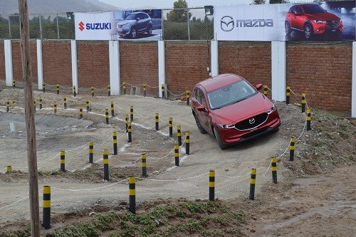 Derco Perú inaugura moderno Showroom en Ica y apunta al 98% del mercado Centro-Sur Derco Perú inaugura moderno Showroom en Ica y apunta al 98% del mercado Centro-Sur