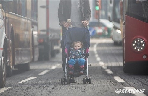 Es necesario reducir un tercio los desplazamientos en coche si las ciudades quieren cumplir sus compromisos de emisiones