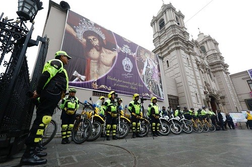 Millar y medio de serenos, fiscalizadores y supervisores de defensa civil cuidarán procesión del Señor de los Milagros