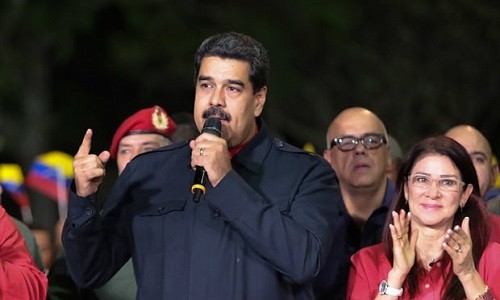 Los socialistas venezolanos ganan escaños de gobernaciones estatales en medio de reclamos de fraude