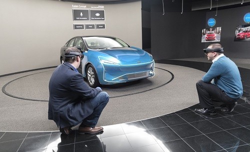 Ford utiliza la tecnología de realidad mixta Microsoft HoloLens para el diseño de los vehículos