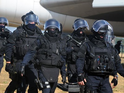 El sospechoso de los atentados de Toulouse hiere a dos policías