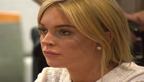 Lindsay Lohan atrasada con sus horas de servicio comunitario