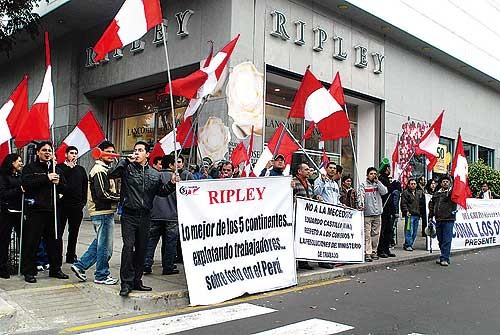 Trabajadores de Ripley iniciarían huelga indefinida Trabajadores de Ripley iniciarían huelga indefinida
