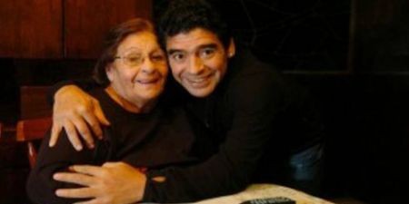 Diego Armando Maradona despidió a su madre