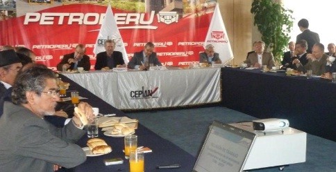Todavía no nos hemos recuperado de la guerra con Chile, señaló Bruno Seminario