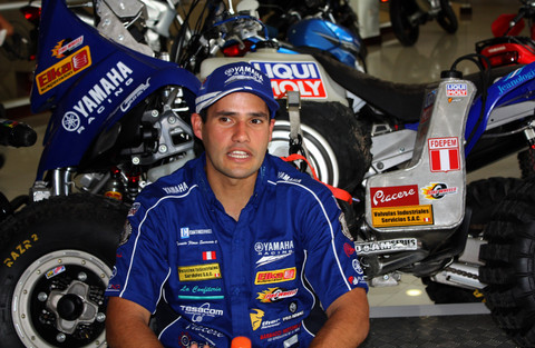 Yamaha presentó su piloto para Dakar 2012