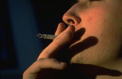 EsSalud evalúa incluir tratamiento para adictos al tabaco en su cobertura