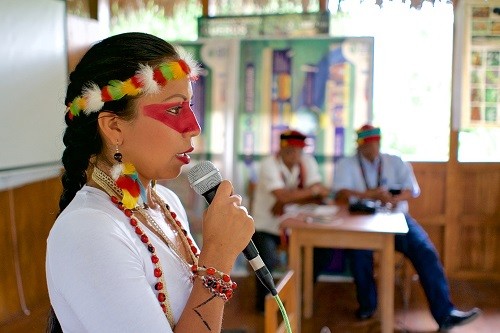 Intercambio en la Reserva Comunal Amarakaeri atrae con estrategia indígena de lucha contra el cambio climático