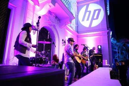 HP Inc., Fito Espinosa y la banda We The Lion se unen para crear el libro Violet