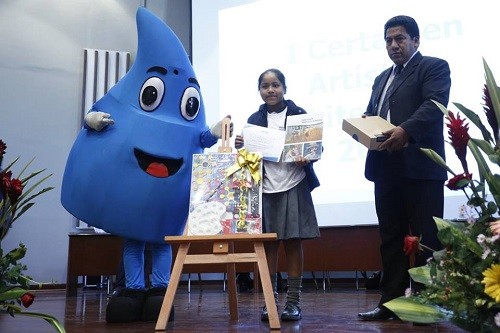 SEDAPAL premia a escolares ganadores de concurso literario que promueve el cuidado del agua potable