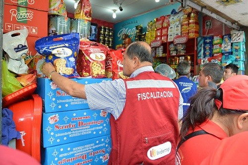 El Indecopi participa de operativos para supervisar la venta de panetones en el Centro de Lima