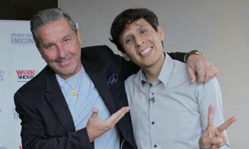 Hugo Apaza continúa deleitando a sus fans con su magnífica imitación de Ricardo Montaner