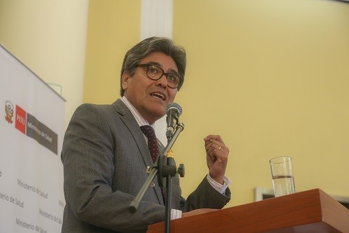 Ministro de Salud, Abel Salinas: Respuesta al tratamiento que se aplica al campeón mundial de matemáticas, es positiva