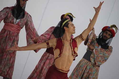 Ballet de Lima se mueve al Club Zonal Huiracocha