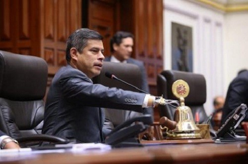 Presidente del congreso tomará juramento a Martín Vizcarra