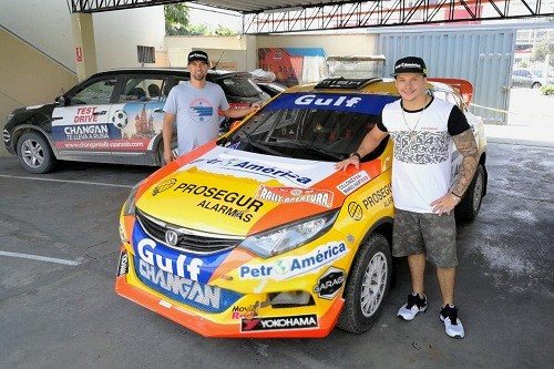 Hart cargó su caserina para la inicial del Nacional de Rally