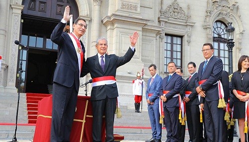 Presidente Vizcarra tomó juramento a Gabinete Ministerial liderado por César Villanueva