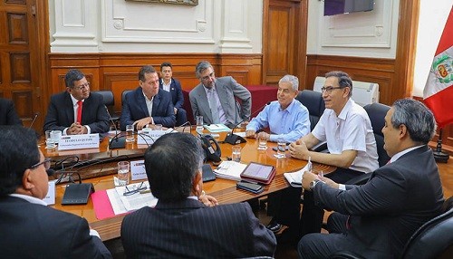 Presidente Vizcarra recibió respaldo de gobernadores regionales