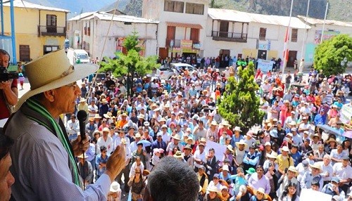 Presidente Vizcarra viajó a Cotahuasi para identificar necesidades urgentes de la zona y plantear soluciones concretas