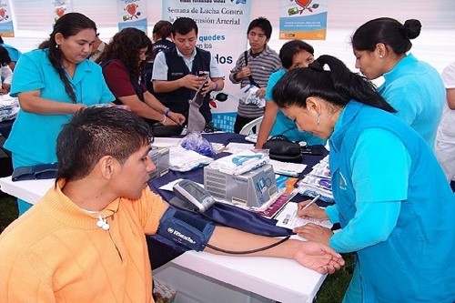 Minsa realizará campaña gratuita de despistaje de hipertensión arterial en Emporio Comercial de Gamarra