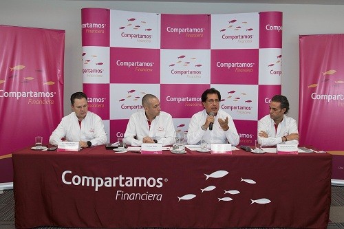 500 mil emprendedores peruanos confían en Compartamos Financiera