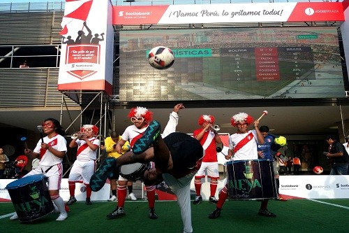 Vive el Perú vs Escocia en el Jockey Plaza