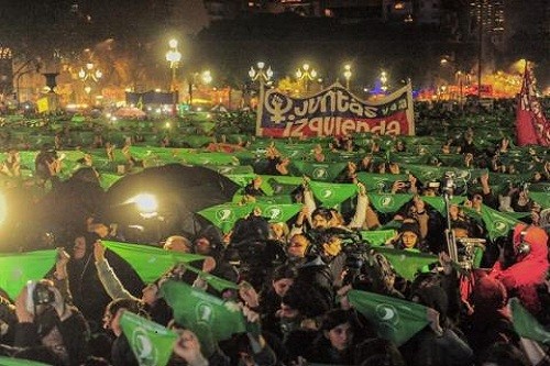 Argentina: Senado rechaza ley de legalizar el aborto