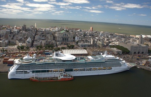Cruceros, la nueva tendencia turística de lujo que se impone en Uruguay