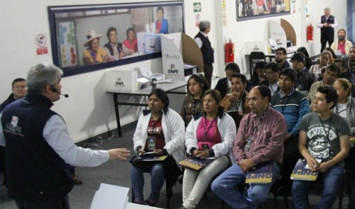 ONPE capacitó a 20 partidos políticos en el funcionamiento del Voto Electrónico
