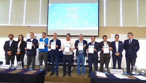 Candidatos a la Alcaldía de Lima asumen el compromiso de transformar a la capital en una ciudad inteligente modelo para el país