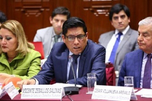 El ejecutivo propone 100 Diputados y 30 Senadores