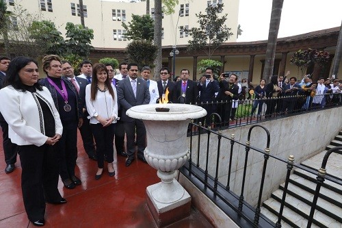 Nuevo Hospital Dos de Mayo para conmemorar el Bicentenario de la Independencia del Perú