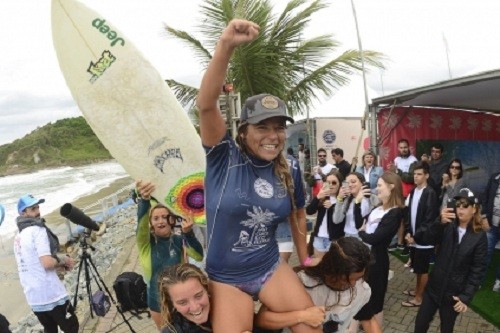 Melanie Giunta del Top Perú gana en Circuito Mundial en Brasil