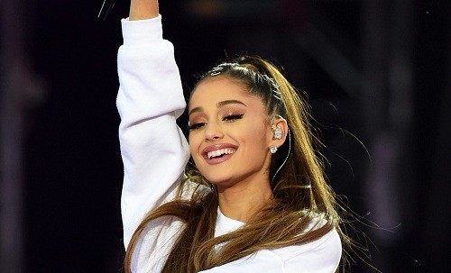 Ariana Grande fue nombrada 'Mujer del año' por la Billboard