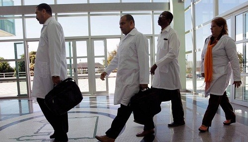 Brasil comenzará a seleccionar reemplazos para médicos cubanos