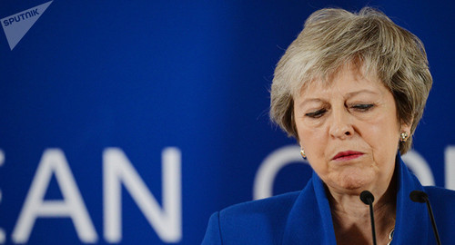 Theresa May supera el voto de confianza: continuará en el cargo