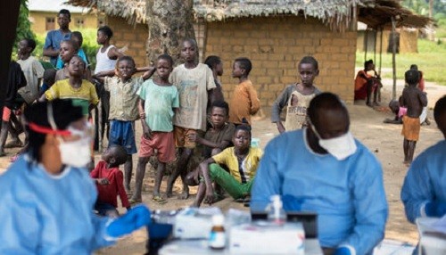 Crecen las preocupaciones sobre el brote de ébola, a pesar del uso de la vacuna
