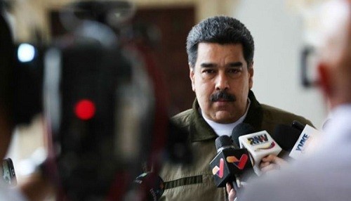 Venezuela: Nicolás Maduro sube el salario mínimo a medida que la economía lucha