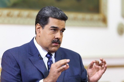 Maduro dice que Rusia entregará 300 toneladas de ayuda humanitaria a Venezuela