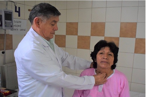 Médicos de EsSalud Almenara alertan sobre incremento del cáncer de tiroides