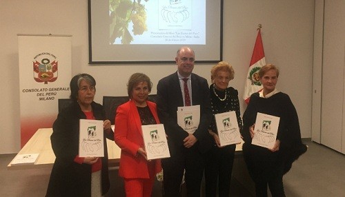 Presentaron libro 'Las damas del pisco' en Consulado General del Perú en Milán