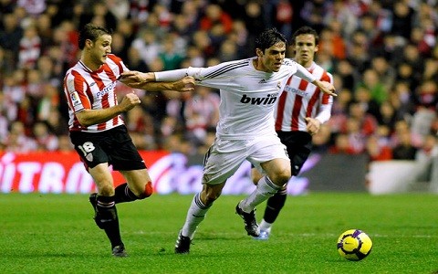 Real Madrid goleó al Bilbao y sigue líder