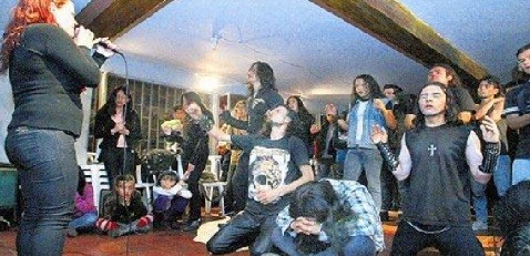 Crean en Colombia la primera iglesia 'heavy metal' de Latinoamerica