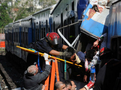 Argentina: El accidente del Sarmiento en Once (Fotos)