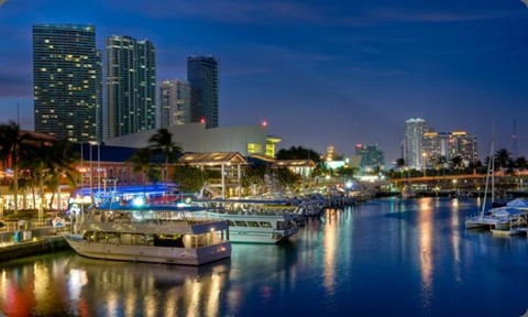 Viva hasta septiembre unas vacaciones de sol y compras en la Bahía Biscayne de Miami